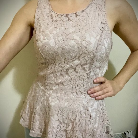 Lace Peplum Tank - Picture 3 of 6